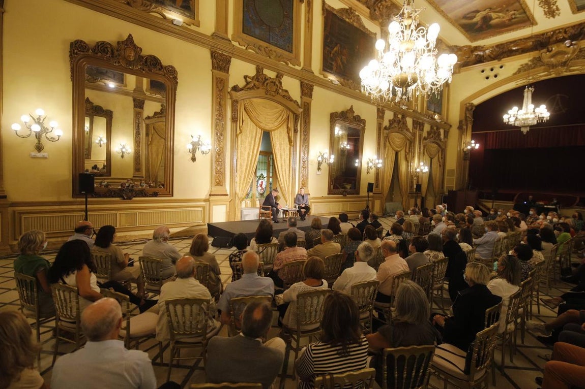 Lorenzo Silva en el Foro de Cultura de ABC Córdoba, en imágenes