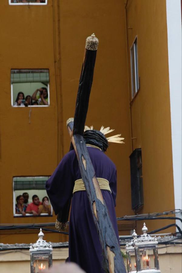 Salida del Gran Poder: Impresionante llegada del Señor a Tres Barrios, la espera termina