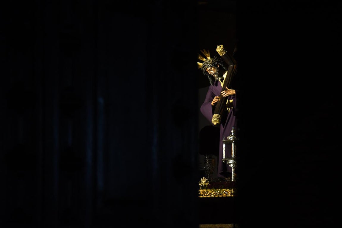 Las imágenes del Gran Poder en la parroquia de la Blanca Paloma