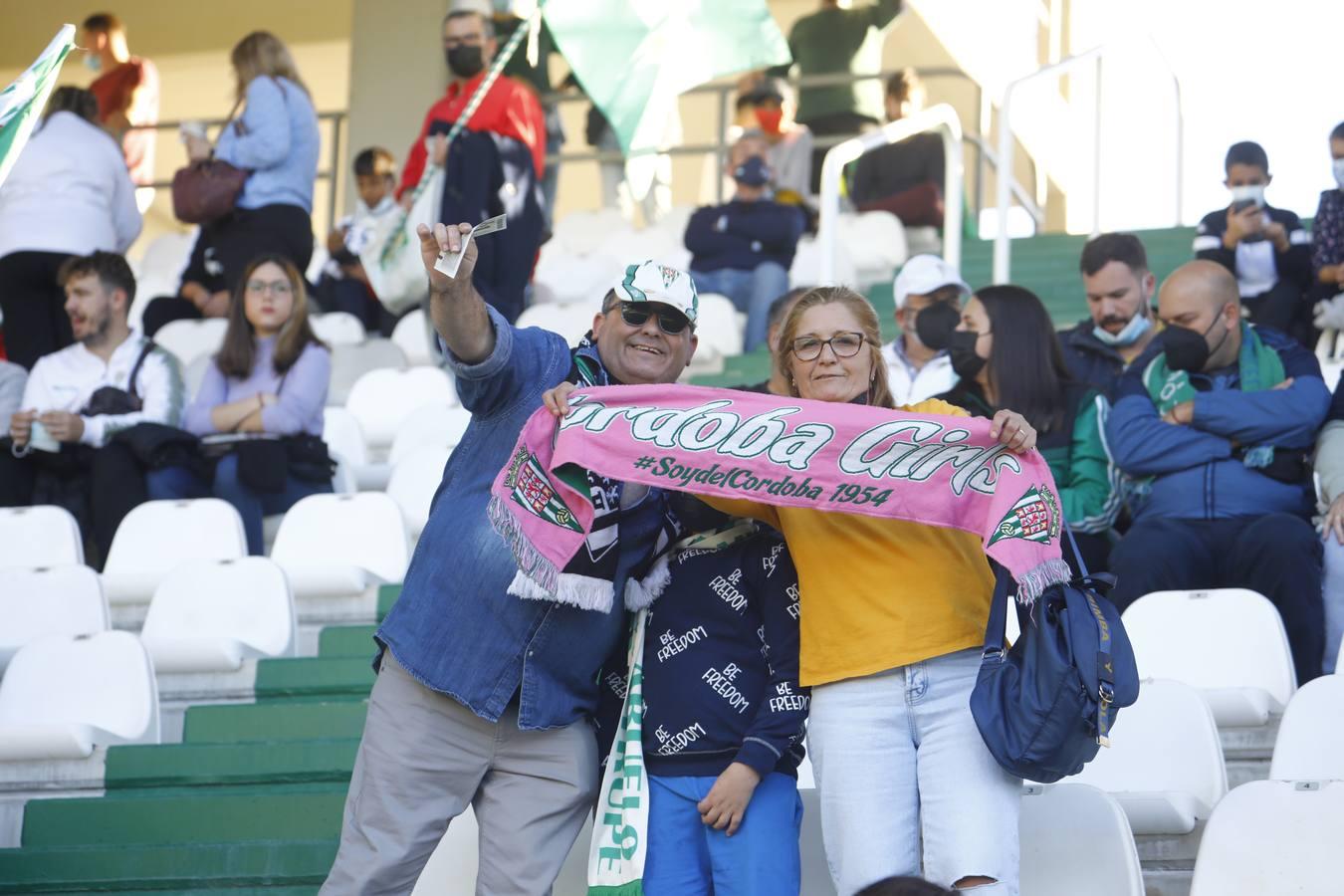 El Córdoba CF sigue el paseo por la categoría con otra goleada (5-0) ante el Cacereño