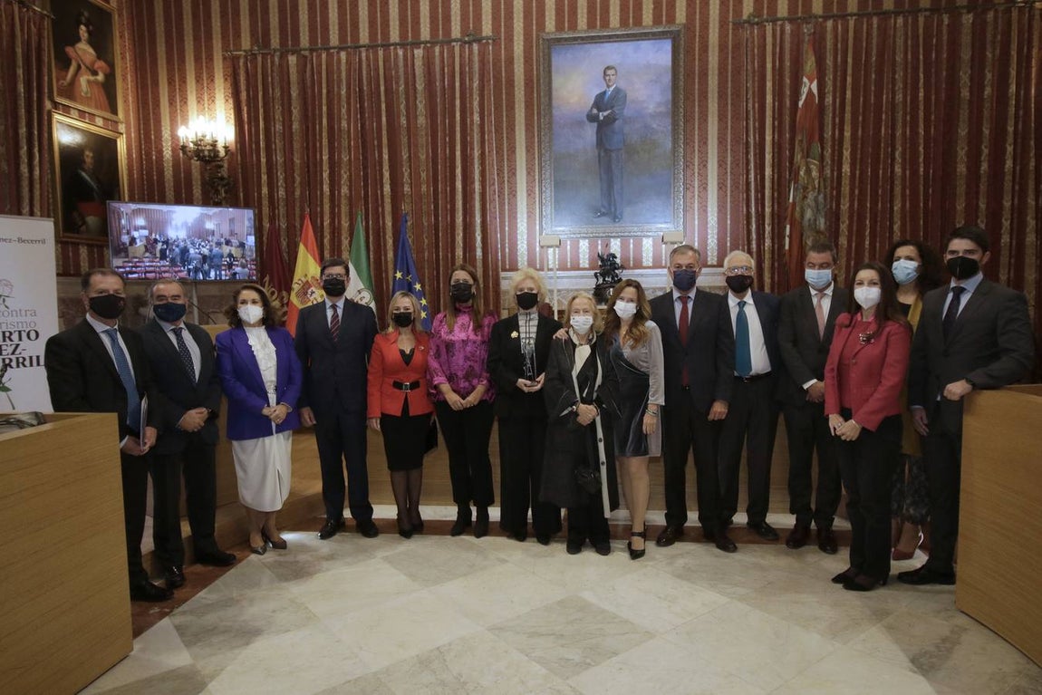 Soledad Becerril recibe el VII Premio contra el Terrorismo Alberto Jiménez-Becerril
