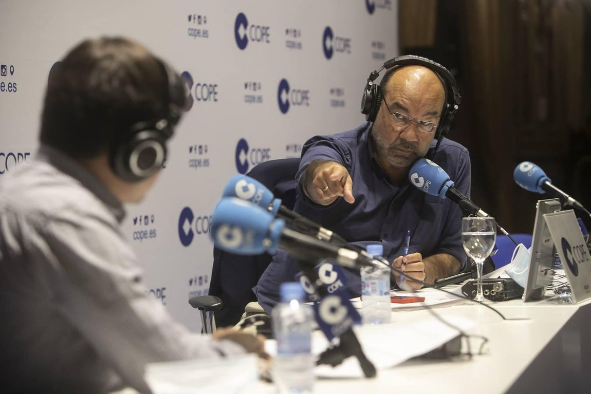 &#039;La Linterna&#039; de la Cope, en directo desde Córdoba, en imágenes