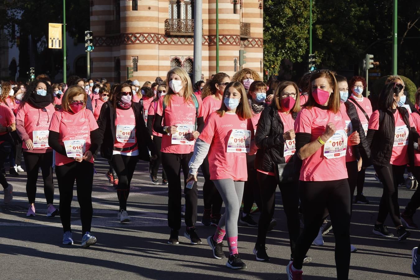 ¿Has corrido la Carrera de la Mujer de Sevilla 2021? Búscate en las galerías de imágenes