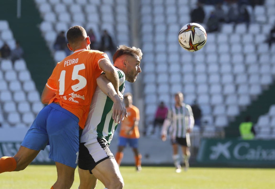 La goleada del Córdoba CF al Panadería Pulido San Mateo, en imágenes