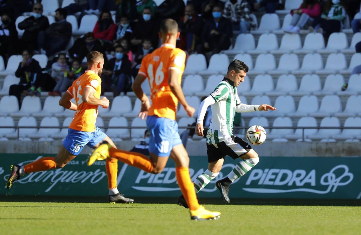 La goleada del Córdoba CF al Panadería Pulido San Mateo, en imágenes