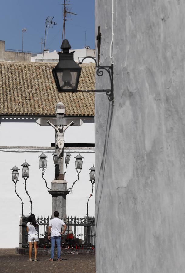 Un paseo por la historia y estética del Cristo de los Faroles de Córdoba, en imágenes