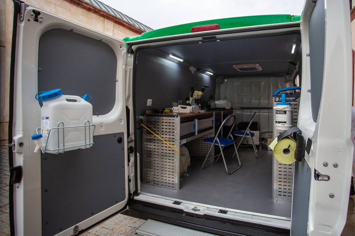 Nuevo laboratorio móvil del IAPH para diagnosticar y restaurar bajo demanda allí donde sea necesario. VANESSA GÓMEZ