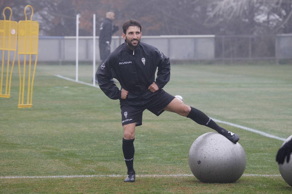 El primer entrenamiento del Córdoba CF en 2022, en imágenes