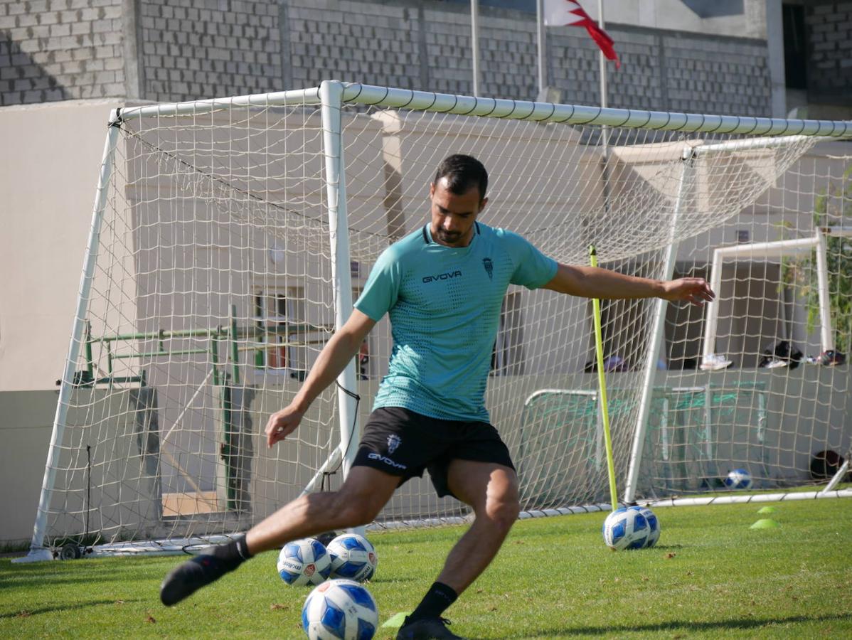 El día tres del Córdoba CF en Baréin, en imágenes