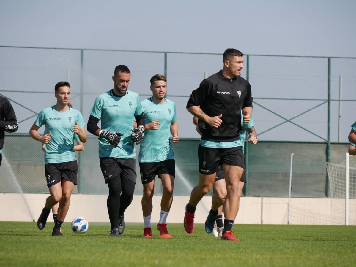 El día tres del Córdoba CF en Baréin, en imágenes