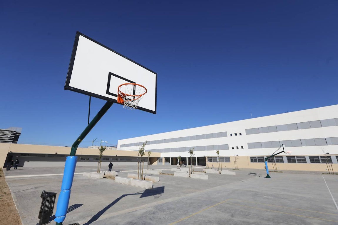 La inauguración del instituto de Miralbaida en Córdoba, en imágenes