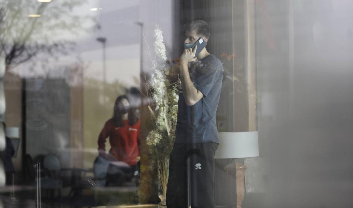 La incertidumbre de la selección de baloncesto de Ucrania en Córdoba, en imágenes