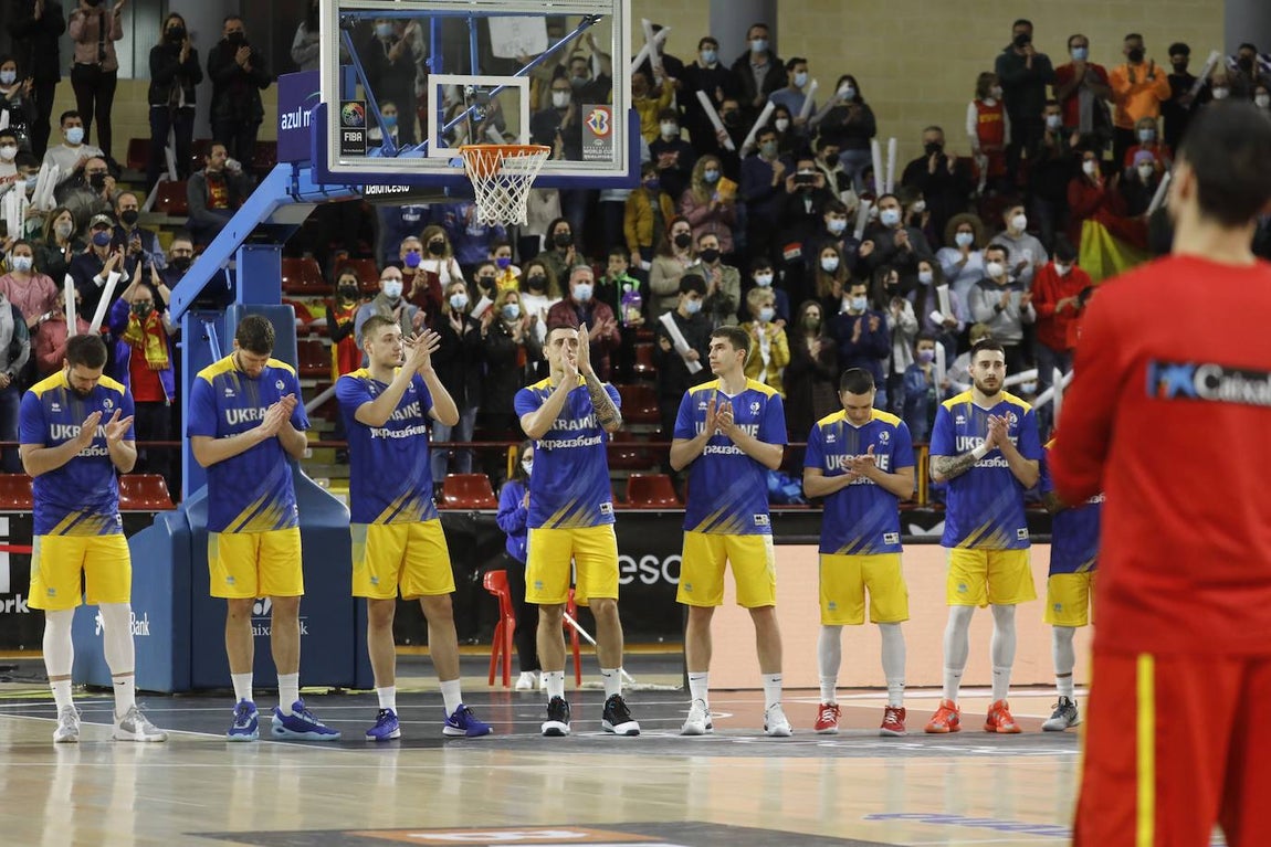 Las mejores imágenes del España - Ucrania de baloncesto en Córdoba