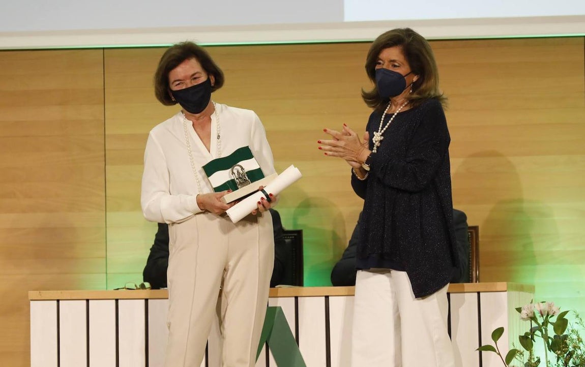 La entrega de las banderas de Andalucía en Córdoba, en imágenes