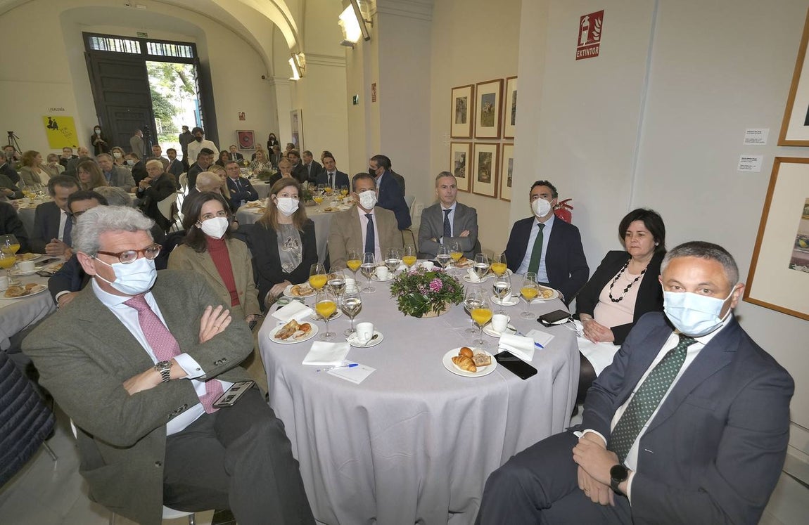 J.M. SERRANO / ROCÍO RUZ