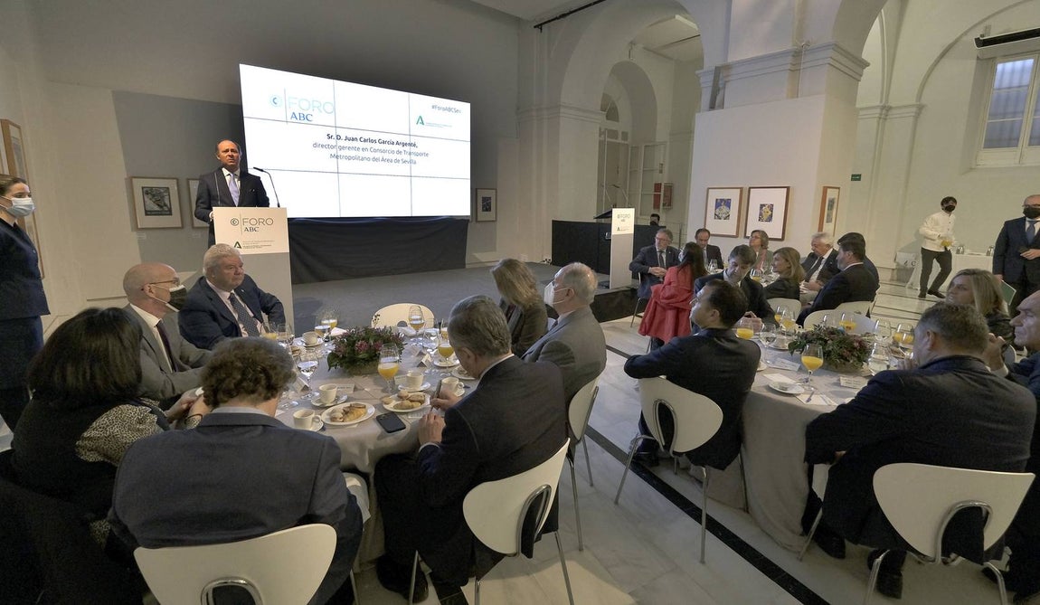 J.M. SERRANO / ROCÍO RUZ