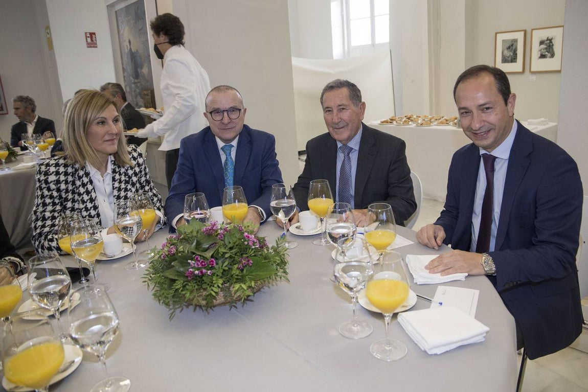 J.M. SERRANO / ROCÍO RUZ