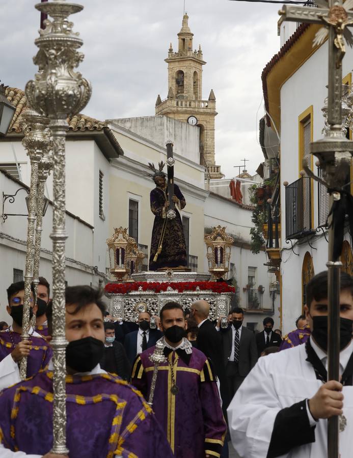 En imágenes, el Vía Crucis del Calvario en Córdoba (I)