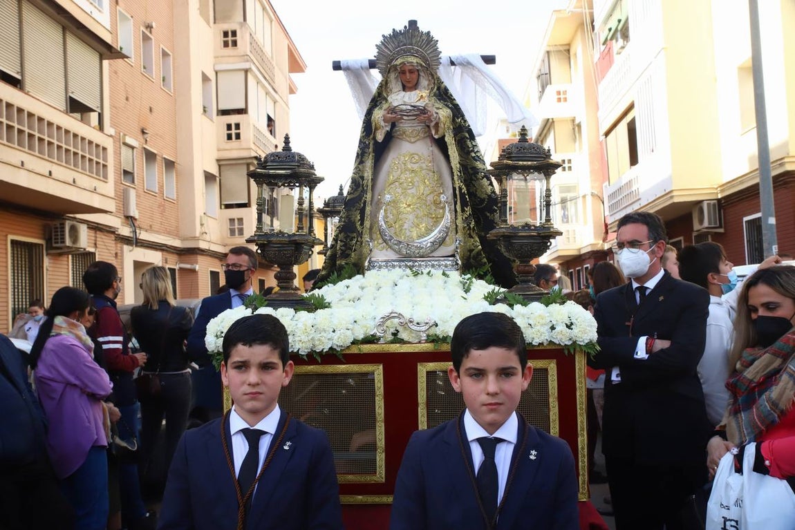 La Semana Santa Infantil del colegio Santa María de Guadalupe de Córdoba, en imágenes