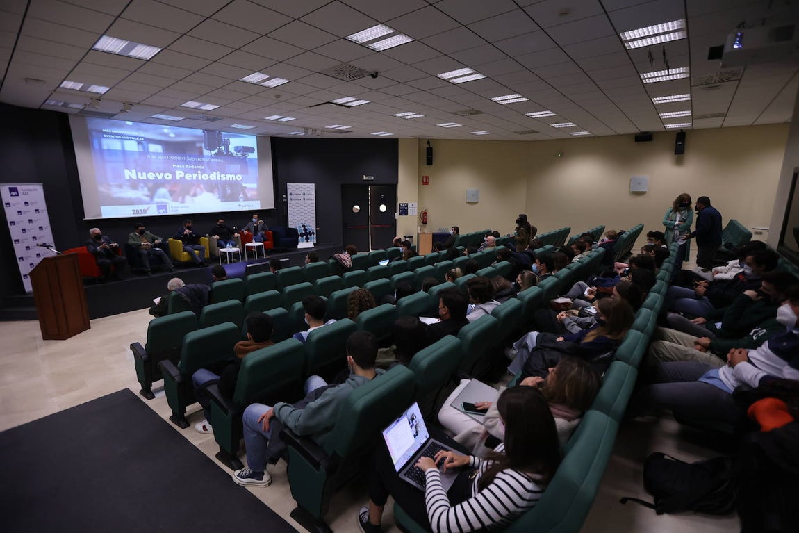 El debate sobre el &#039;Nuevo periodismo&#039; en Córdoba, en imágenes