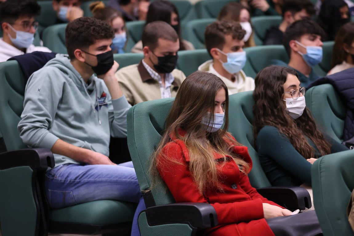 El debate sobre el &#039;Nuevo periodismo&#039; en Córdoba, en imágenes