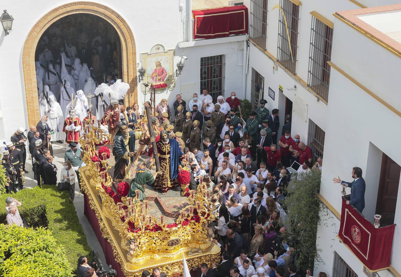 Por fin el primer nazareno de La Paz, dos años después, un Domingo de Ramos