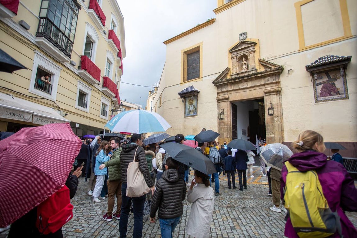 La hermandad de la Candelaria suspende su estación de penitencia en este Martes Santo de 2022. VANESSA GÓMEZ