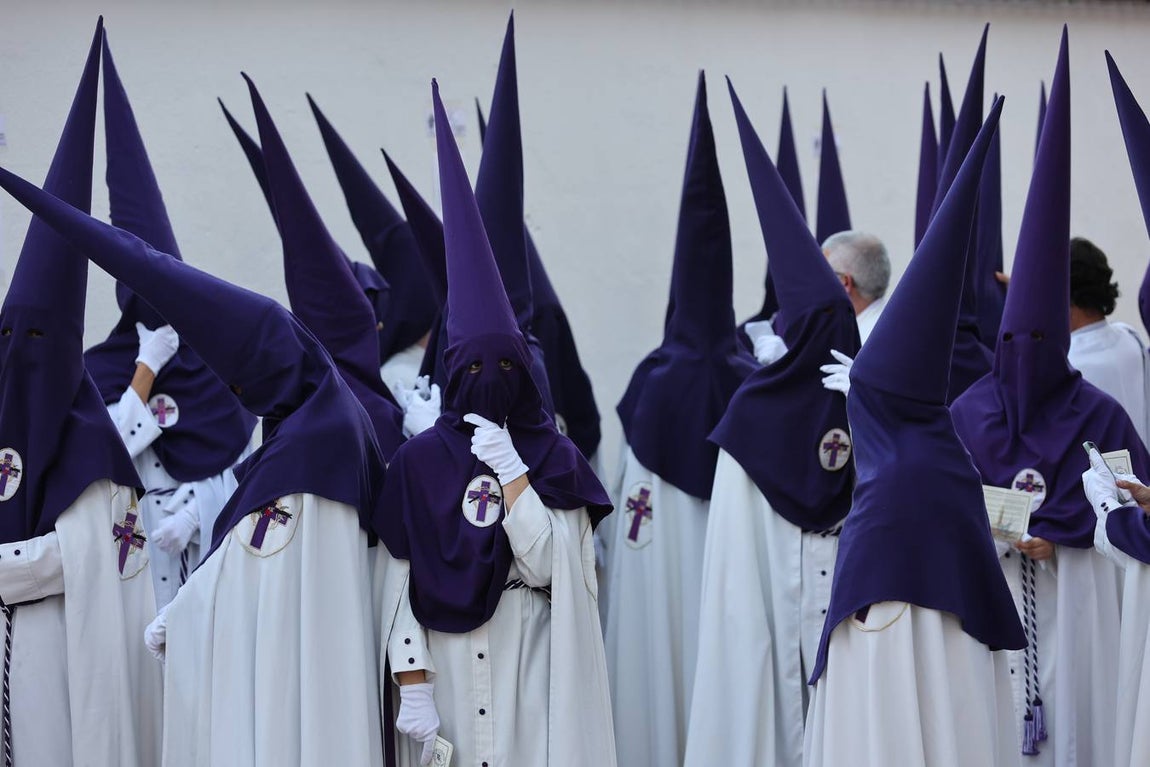 Miércoles Santo | La sublime salida de Pasión en Córdoba, en imágenes