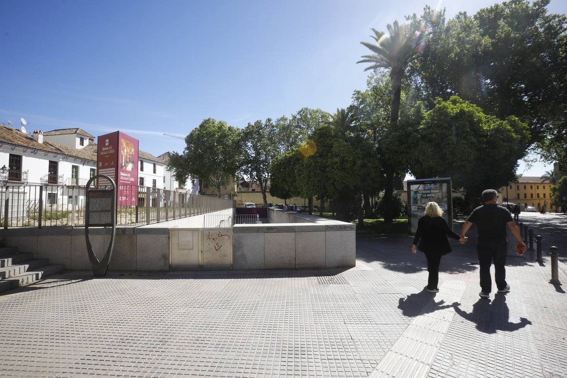 Los museos municipal de Córdoba cerrados por huelga, en imágenes