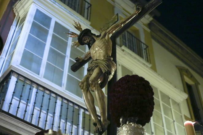 Las galerías de fotos de la Madrugada de la Semana Santa de Sevilla 2022