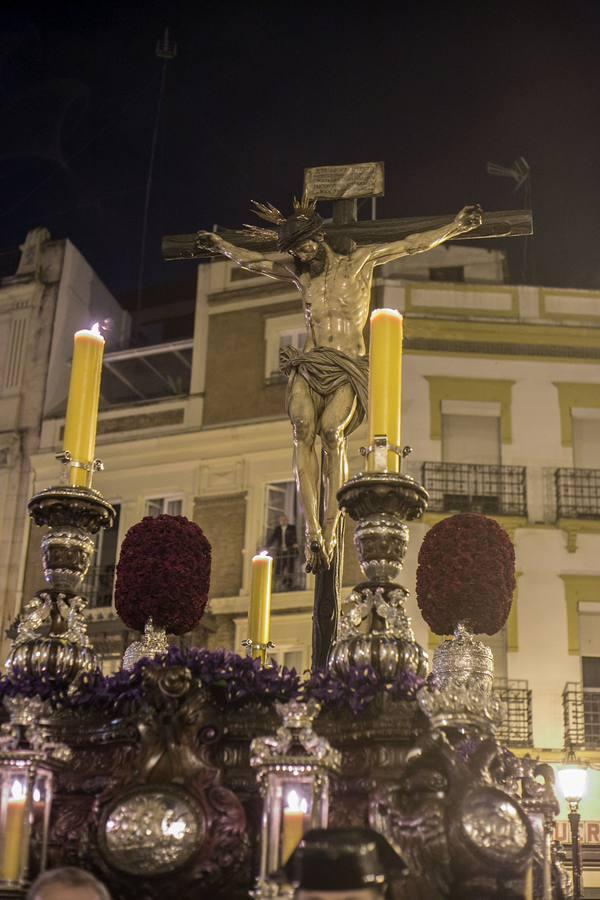 Subir al Calvario desde la Magdalena en la Madrugada de Sevilla