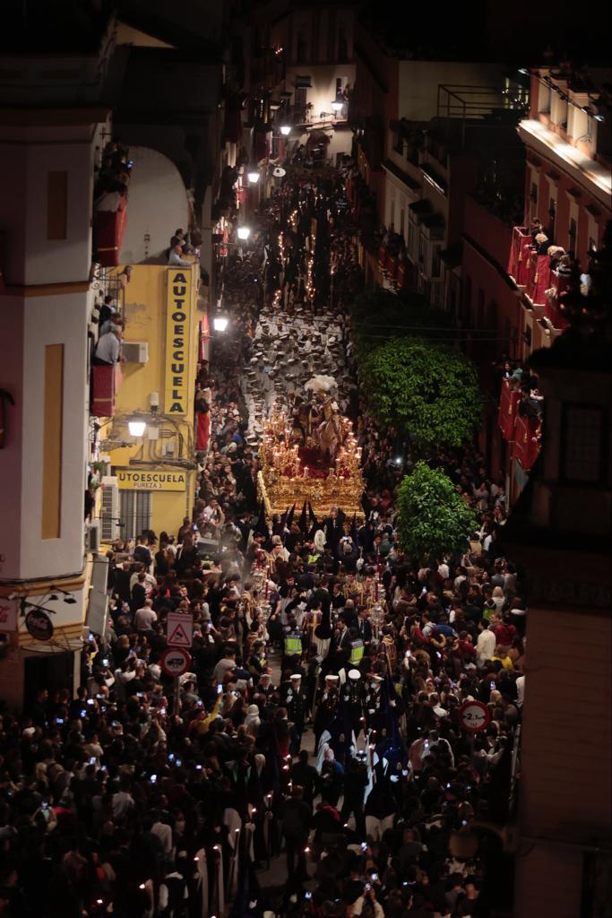 La Esperanza de otra madrugada en Triana