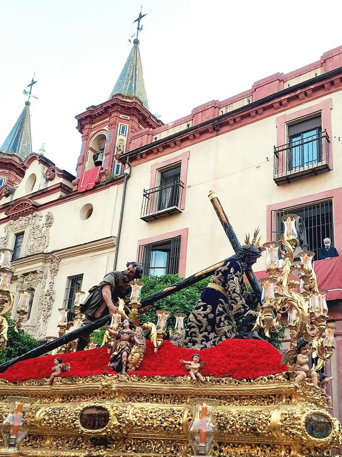 Las fotos de los lectores de ABC del Viernes Santo de la Semana Santa de Sevilla 2022