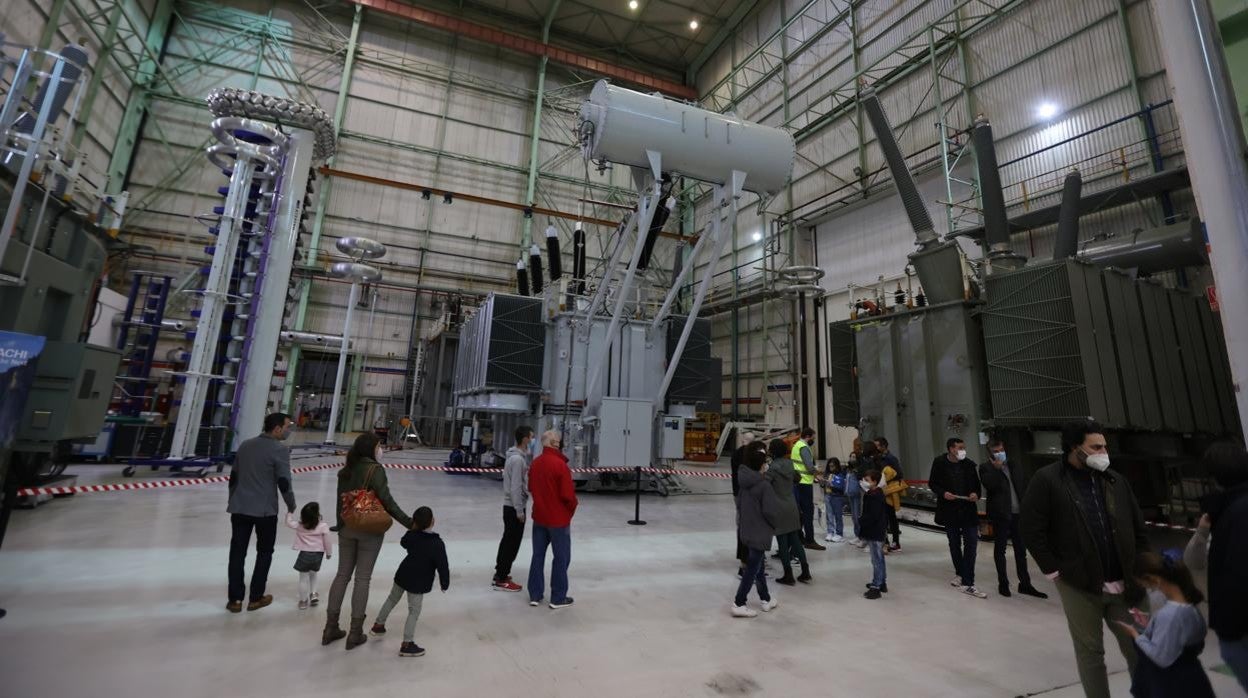 El trabajo en Hitachi, la antigua ABB en Córdoba, en imágenes