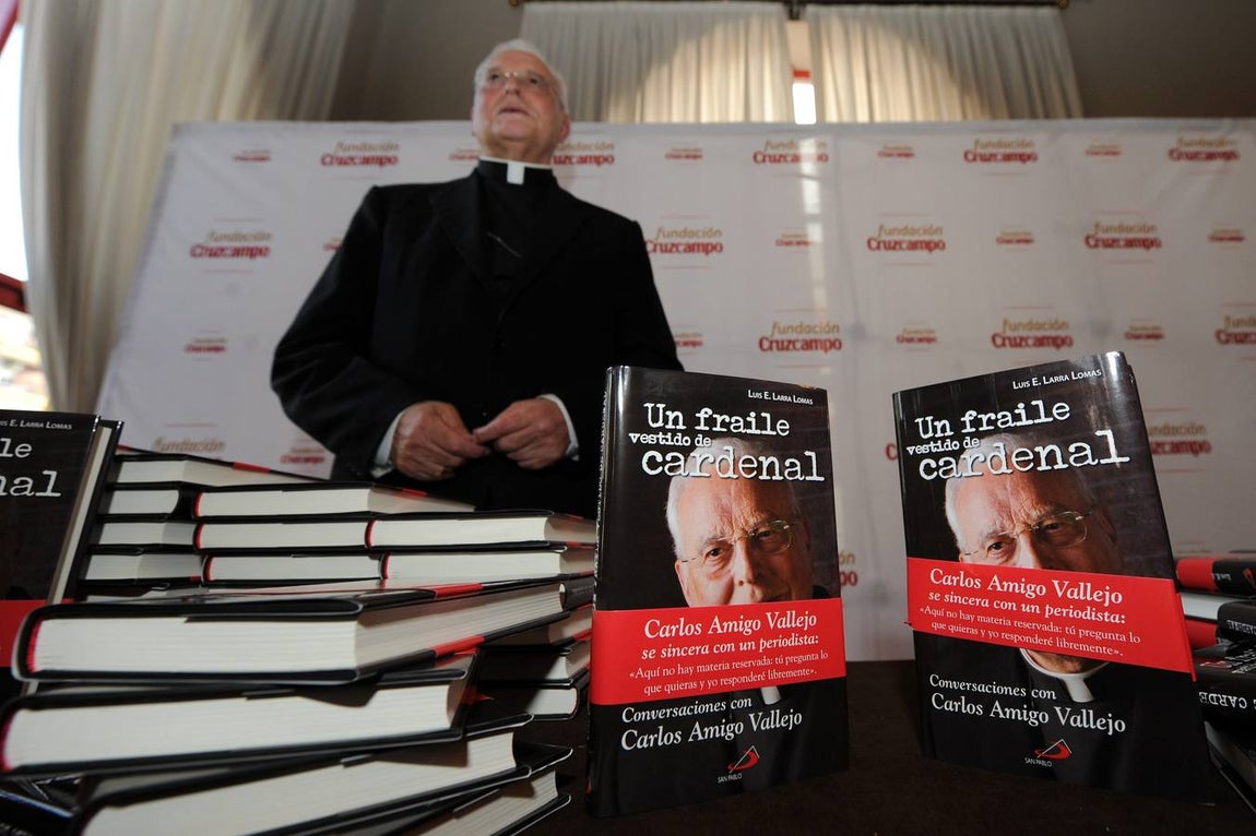 En la presentación del libro "Un fraile vestido de cardenal". FELIPE GUZMÁN