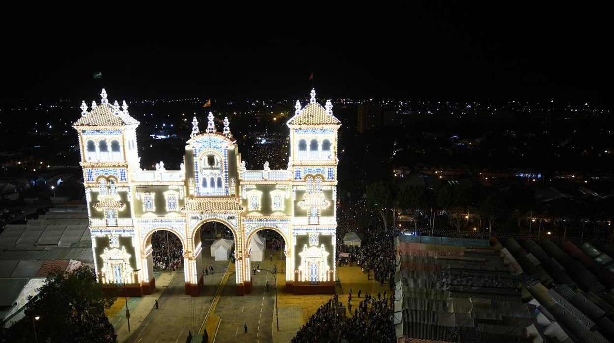 Y por fin se hizo la luz en la Feria de Sevilla