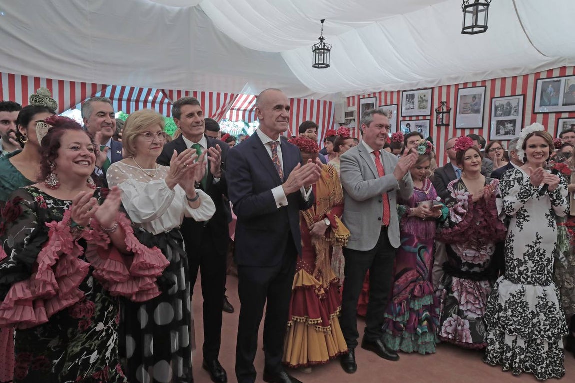 Entrega de los 'Claveles de la Prensa 2022' de la Asociación de la Prensa de Sevilla a Rocío Márquez, Alfonso Sánchez, Alberto López y la Asociación Maruja Vilches con el Polígono Sur. RAÚL DOBLADO