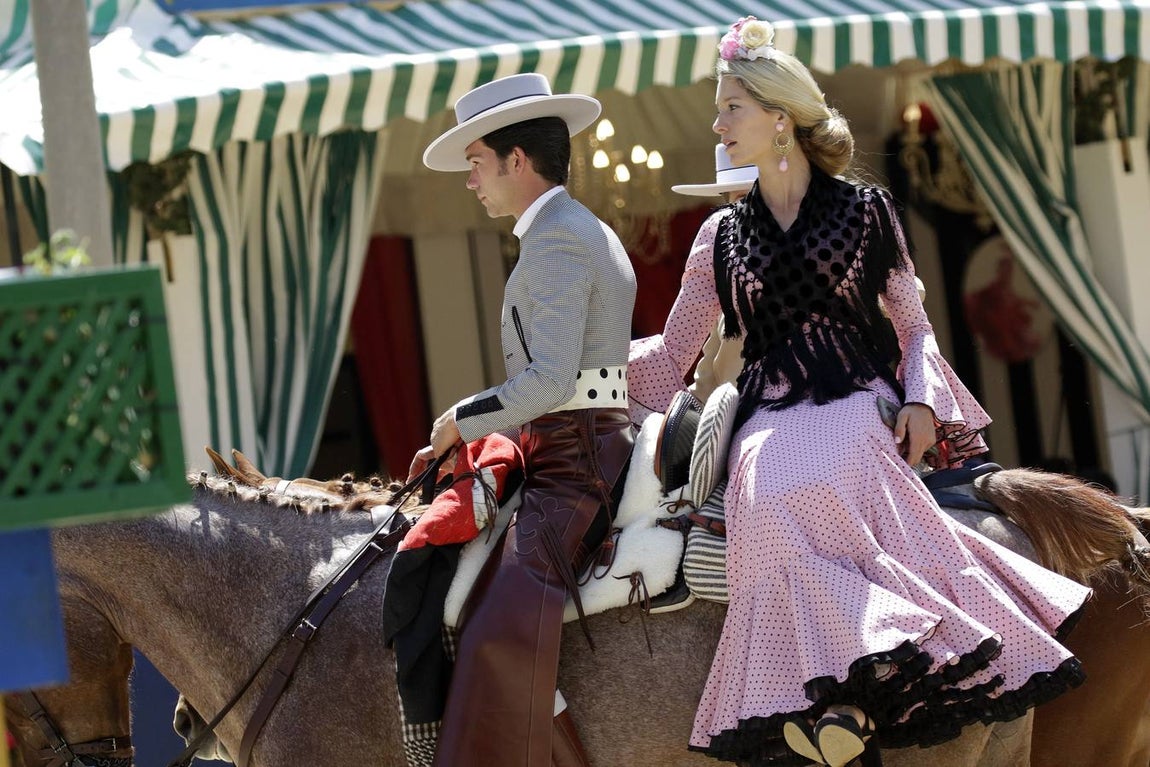 Ambiente durante el jueves en la Feria de Sevilla 2022. JUAN FLORES