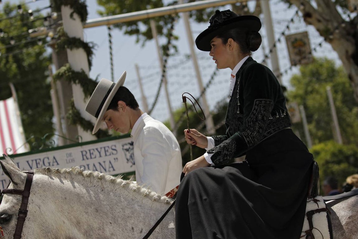 Ambiente durante el jueves en la Feria de Sevilla 2022. JUAN FLORES