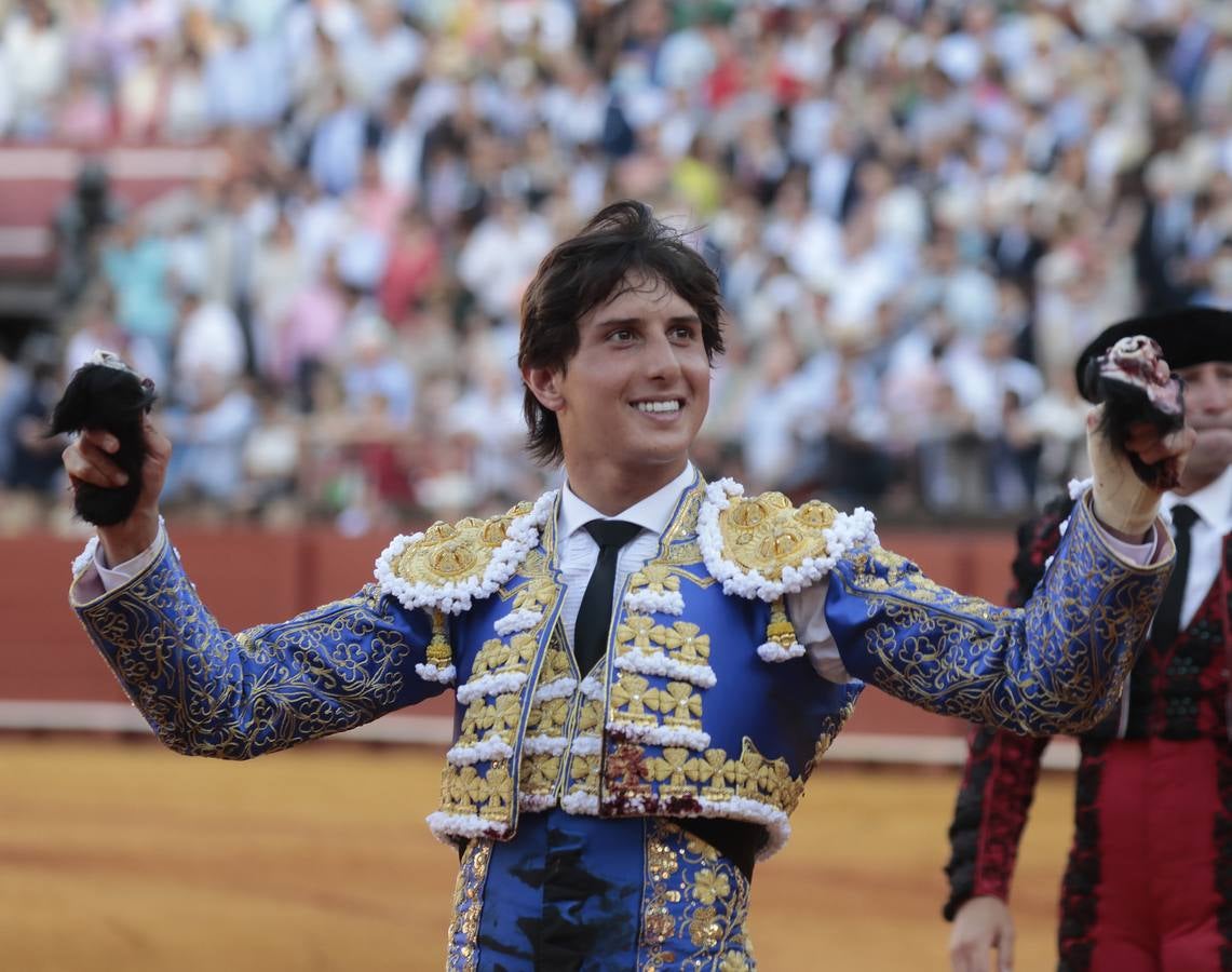 Las imágenes de la corrida de Morante, Ortega y Roca Rey en Sevilla en 2022