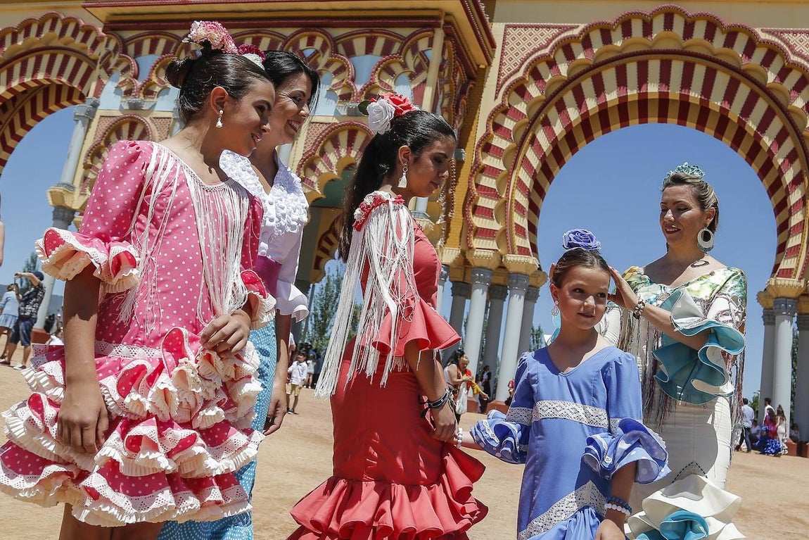 La evolución de la portada de la Feria de Córdoba en el Arenal, en imágenes
