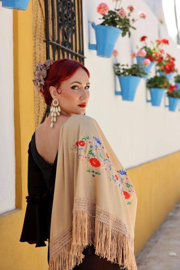 El relajado ambiente en el recinto ferial del lunes de la Feria de Córdoba, en imágenes