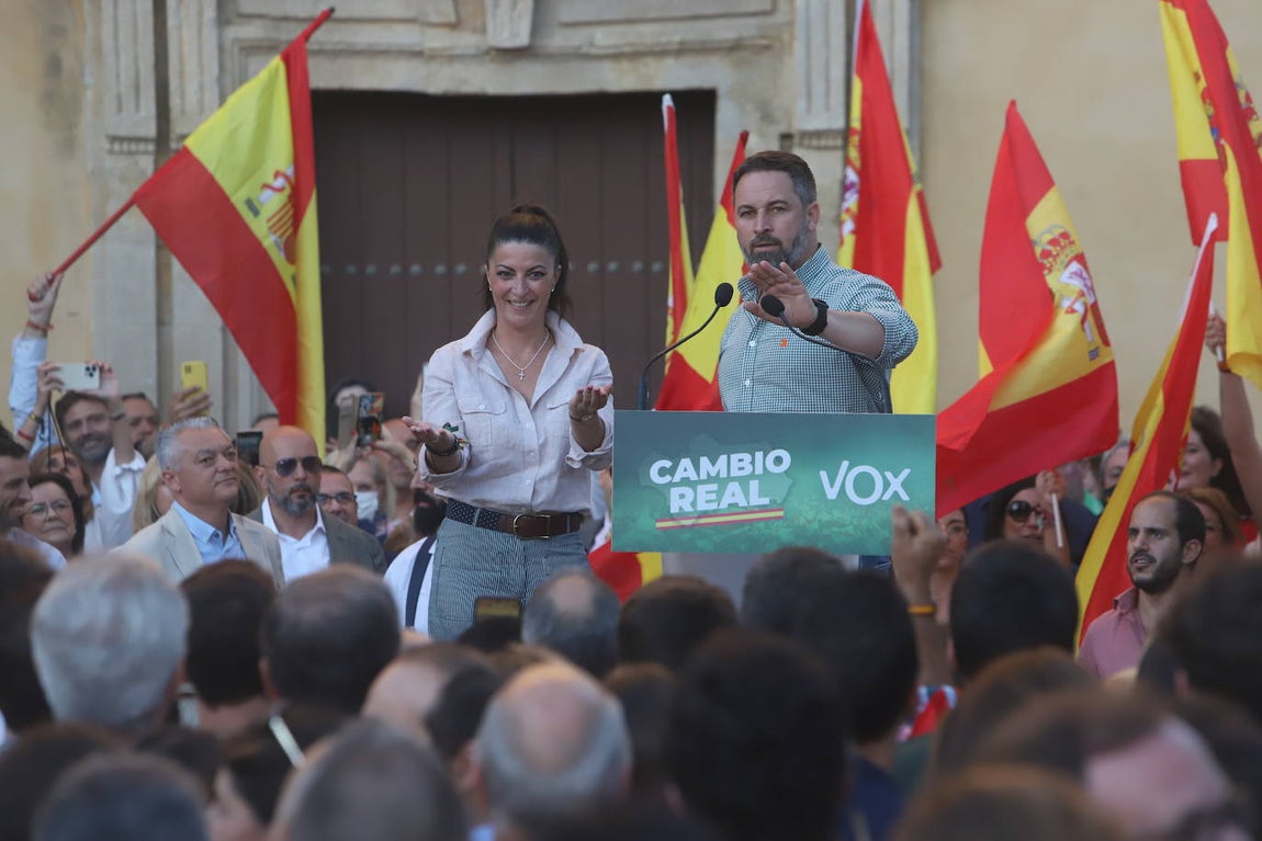 El mitin de Abascal y Olona (Vox) en Córdoba, en imágenes