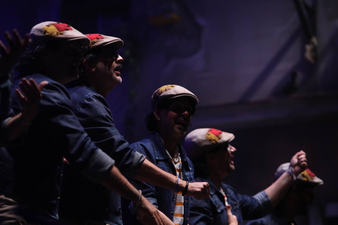 El espectacular pregón de India Martínez en el Carnaval de Cádiz, en imágenes