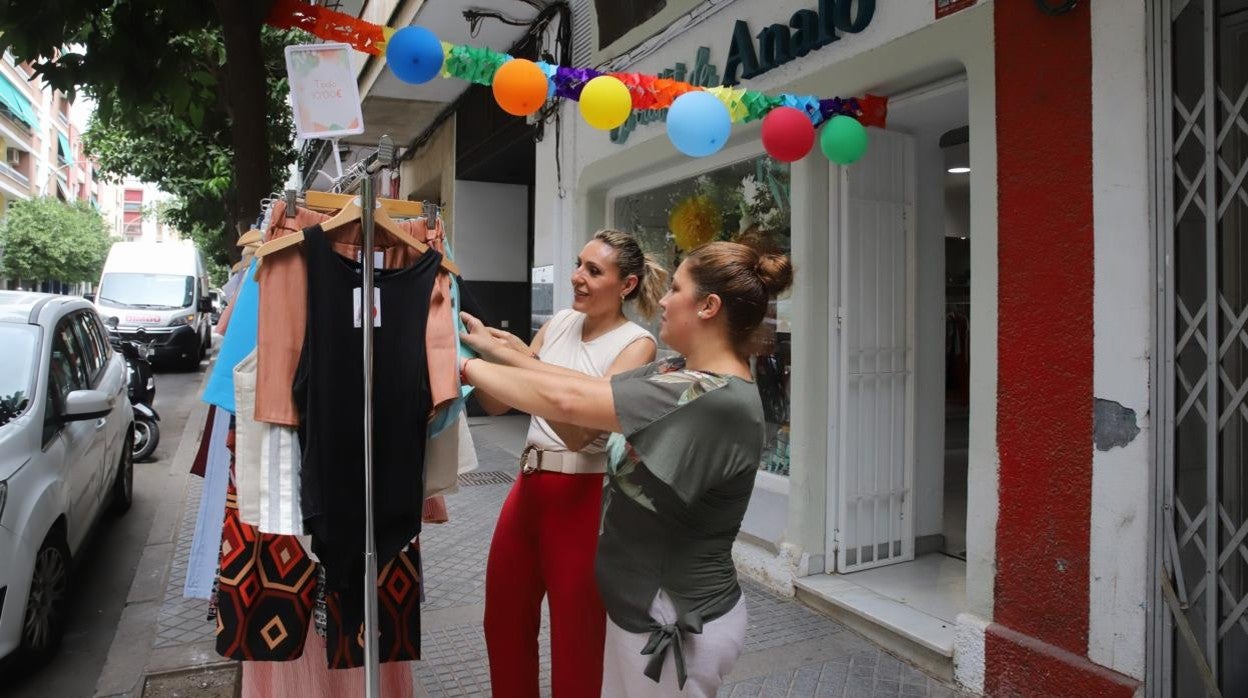 El comercio en el barrio de Ciudad Jardín en Córdoba, en imágenes