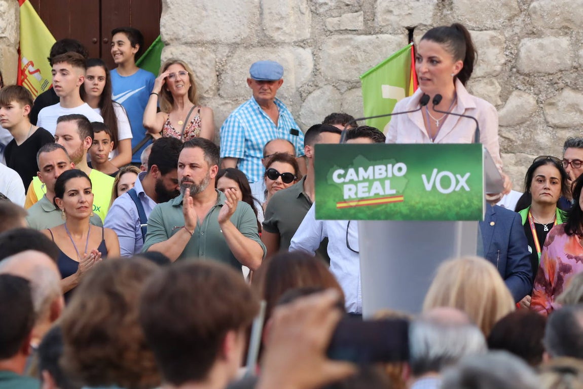 El mitin de Vox en Lucena, en imágenes