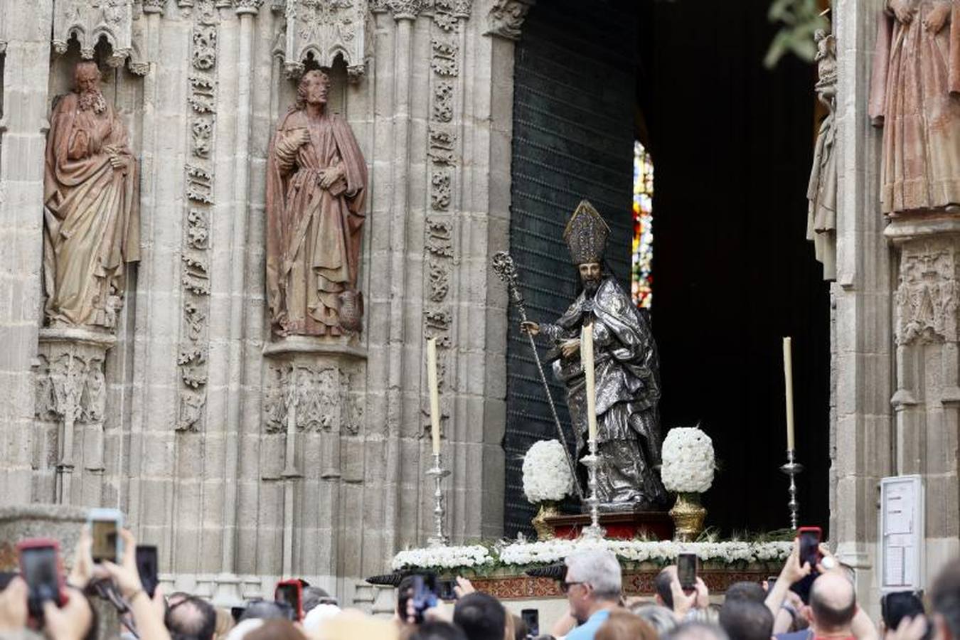 Las mejores imágenes de la procesión del Corpus Christi de Sevilla (I)