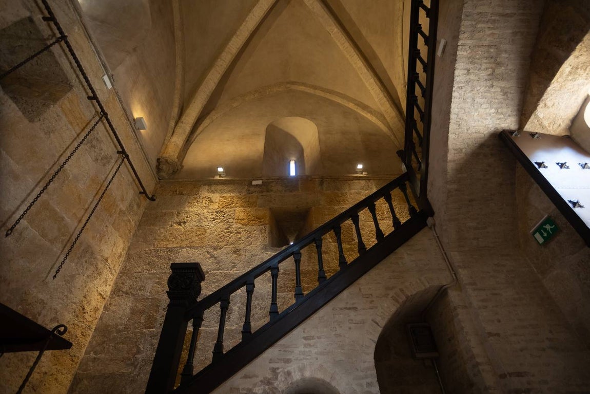 Recorrido interior por una Torre de don Fadrique ya restaurada