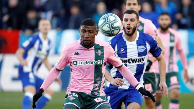 El Betis sólo perdió en seis de sus diecisiete visitas al Alavés