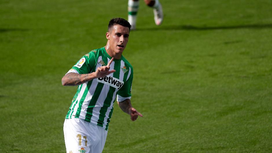 Betis - Elche (3-1): el gol de Tello (2-0), en vídeo